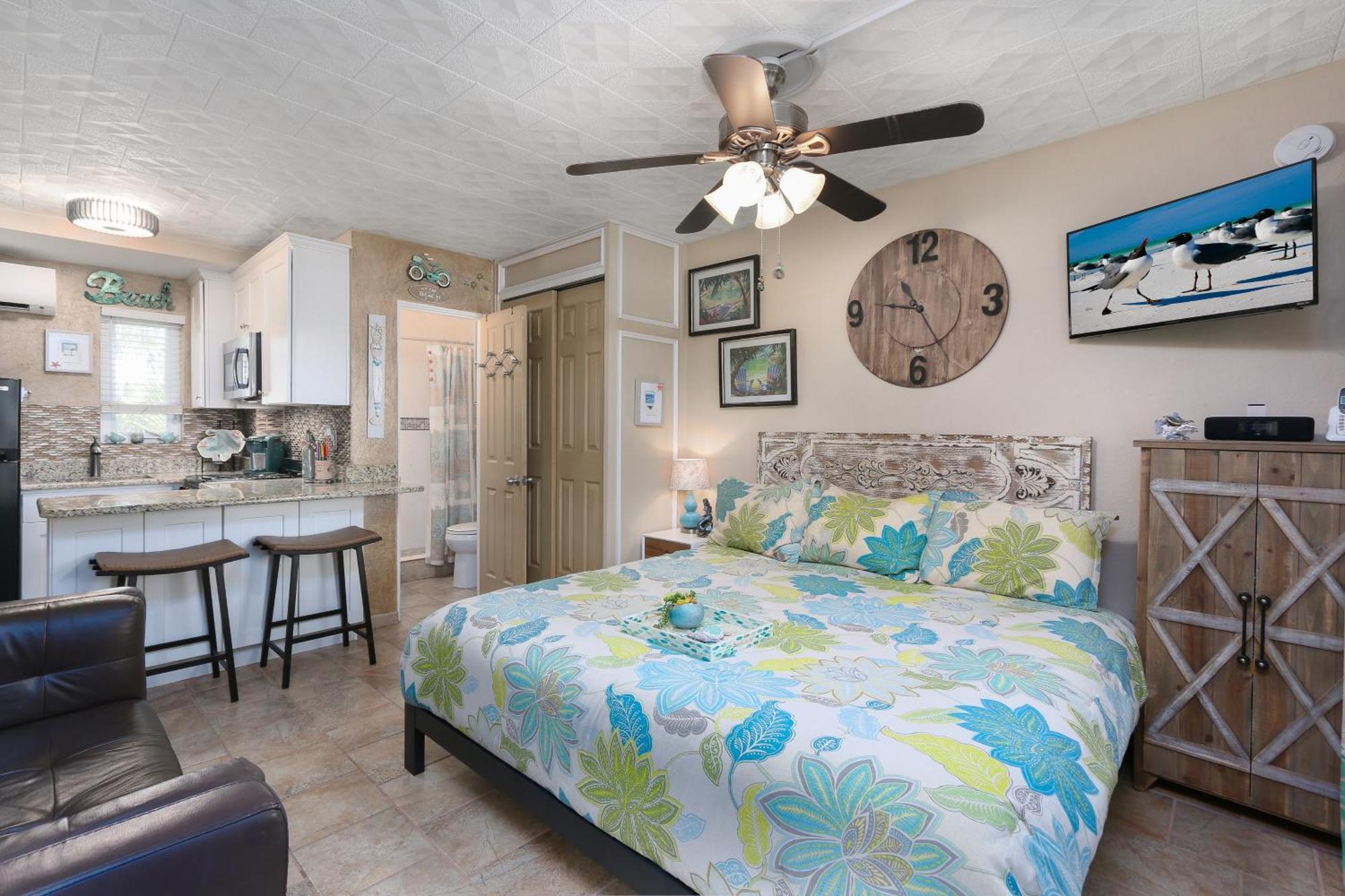 Tropic Terrace Hotel St. Pete Beach Bagian luar foto
